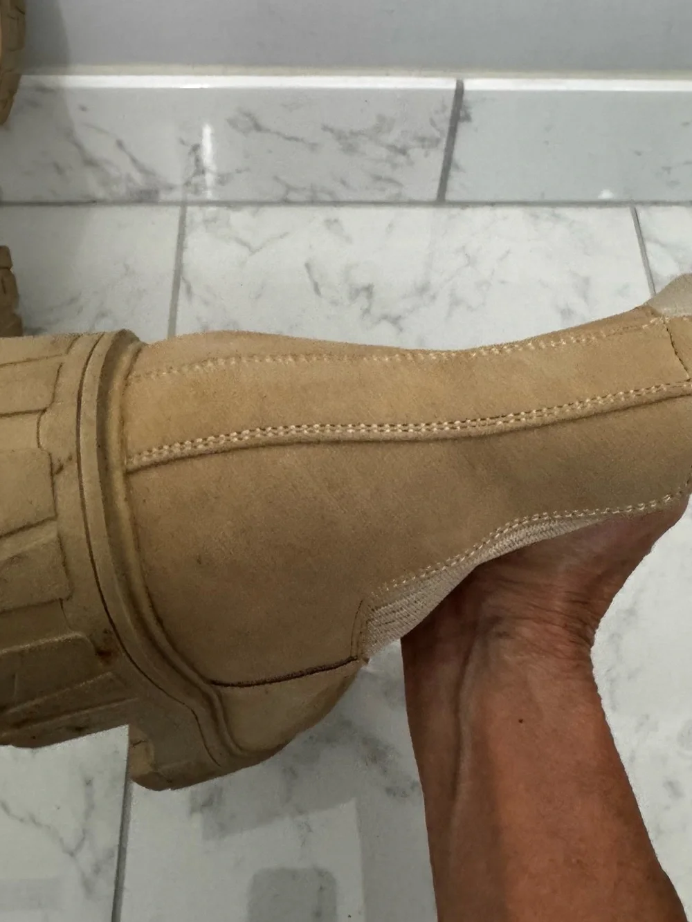 Women’s Tan Chelsea Lug Sole Ankle Booties